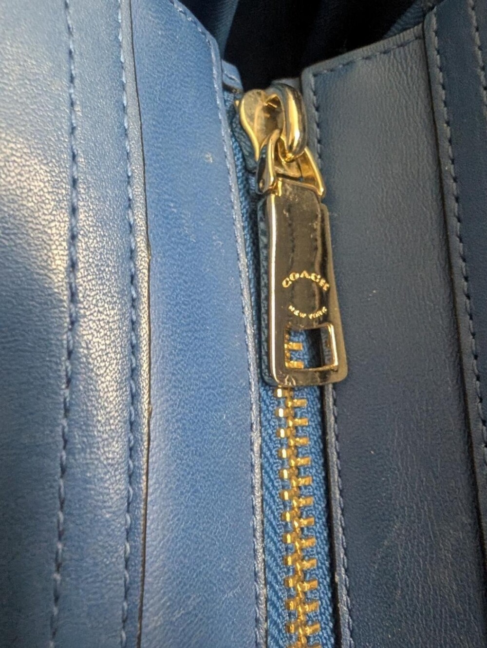 Coach Swagger 27 Carryall Pebbled Leather Blue Handbag Crossbody Strap - Picture 8 of 16